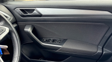 Volkswagen T-Roc 1.5 TSI Life 5dr Petrol Hatchback